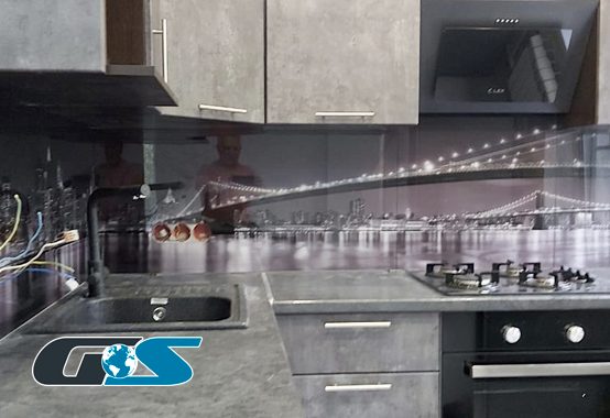 Стеклянный фартук для кухни Скинали с рисунком (абстракция, 3D, природа, города, капли, лёд, и т.д.) №SKINALI-9905